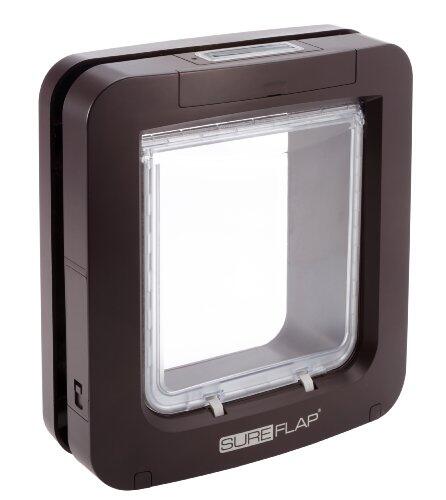 Puerta para Mascotas SureFlap Sure Petcare con Lector de Microchip y Placas de identificación RFID para Gatos y Perros pequeños, Toque de Queda, 1 botón de Control, marrón, 4 Pilas C (no Incluidas).