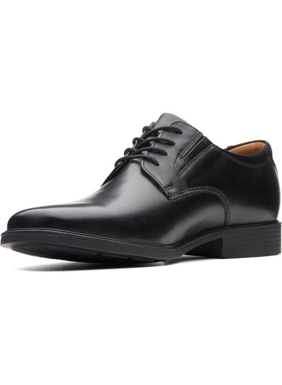 Confort y Durabilidad: Una Mirada al Calzado Derby