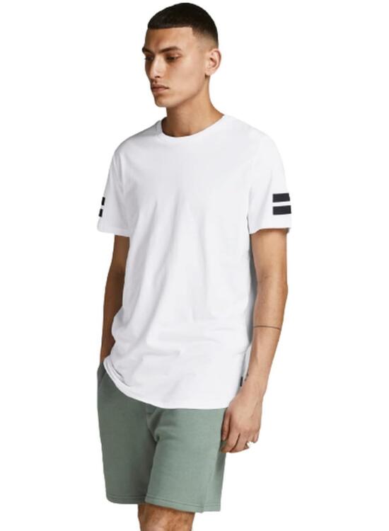 Diseño y Confort: Un Análisis de la Camiseta de Algodón