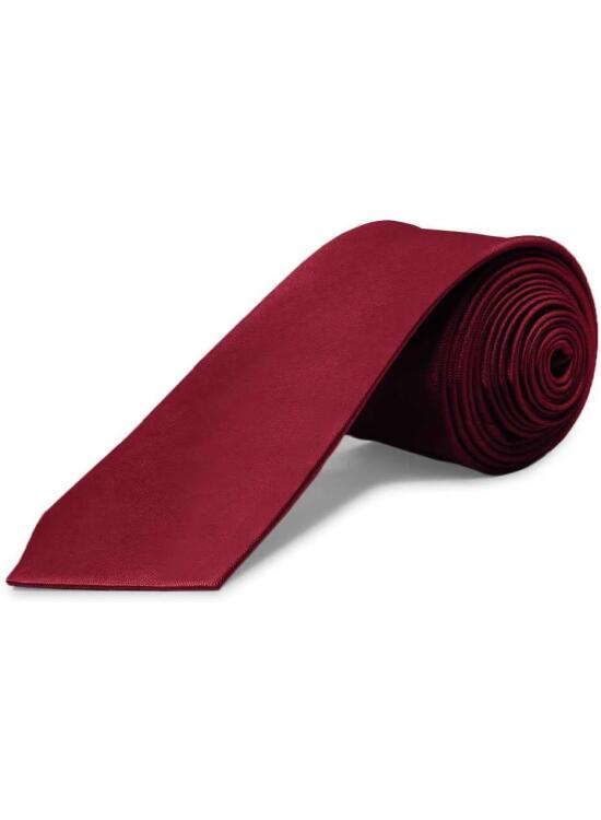 Análisis de la Corbata Moderna: Versatilidad y Carácter