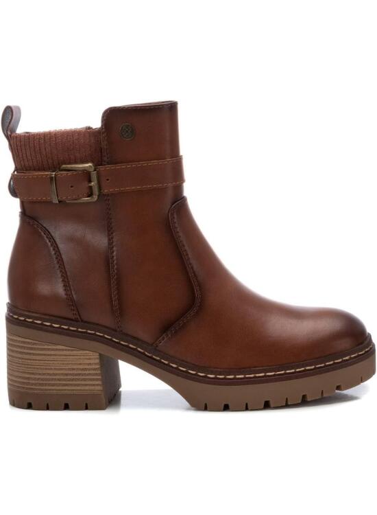 Análisis de un Botín Casual Femenino con Credenciales Éticas