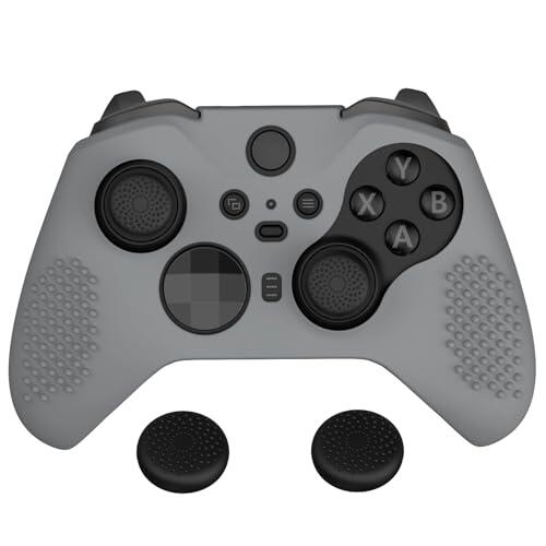 eXtremeRate PlayVital Funda de Silicona para Xbox One Elite Protector Antideslizante Tacto Suave Piel Cubierta Skin Case para Nuevo Xbox One Elite Controller Serie 2 con Tapas de Joyticks(Gris)