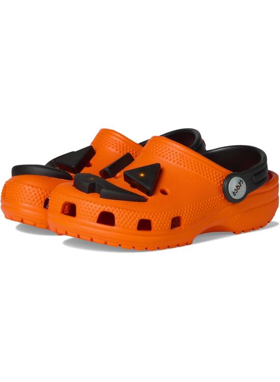 Análisis Detallado: Los Zuecos Crocs que Conquistan el Día a Día