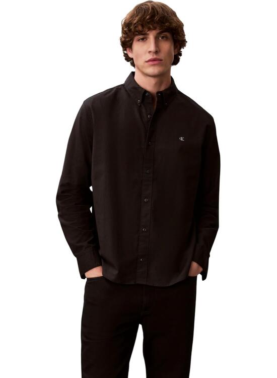 Análisis: La Camisa Oxford Clásica de Calvin Klein