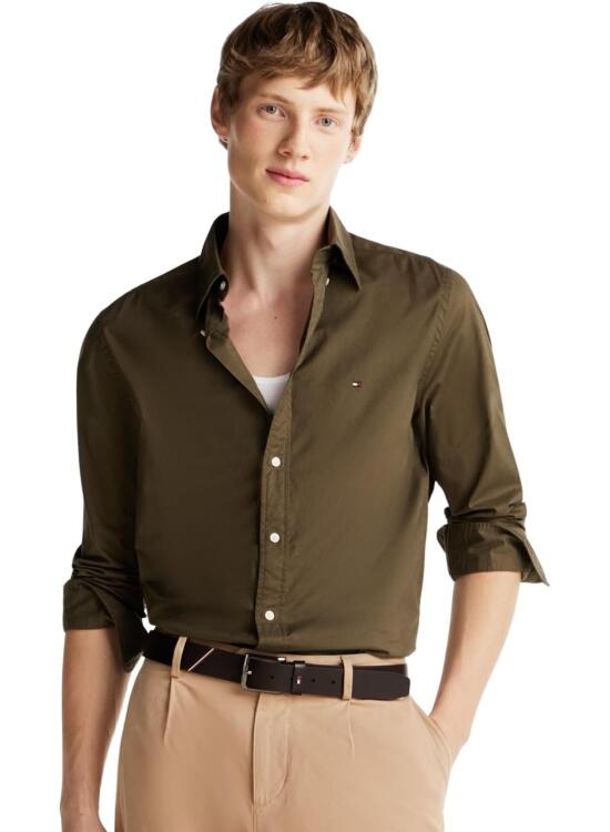 Análisis Detallado: La Camisa Clásica Tommy Hilfiger