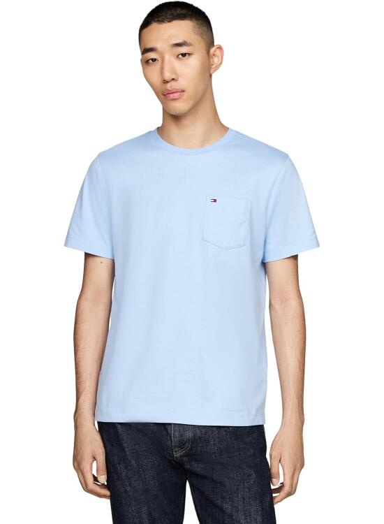 La Camiseta Esencial Tommy Hilfiger: Confort y Versatilidad