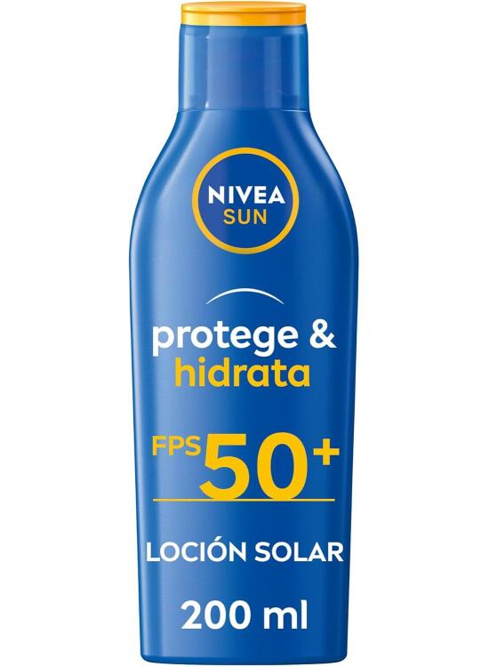 NIVEA SUN Protege & Hidrata Loción Solar FP50+ (200 ml), crema solar 50 de absorción rápida y resistente al agua, protector hidratante con Vitamina C y Ácido Hialurónico, protección UVA/UVB muy alta