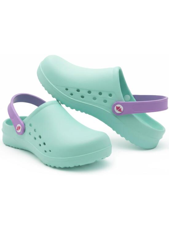 Análisis de Zuecos Profesionales: Confort y Estilo para el Entorno Sanitario