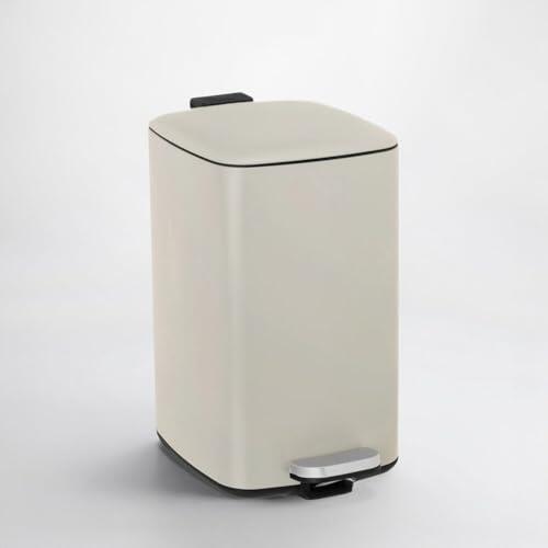 CasaSeleccion - Cubo de Basura de 20 Litros de Metal Beige Mate Antihuellas de 37x27x45 cm. Papelera con Cubo Interior Extraíble con Asa, Apertura con Pedal y Cierre Suave Amortiguado