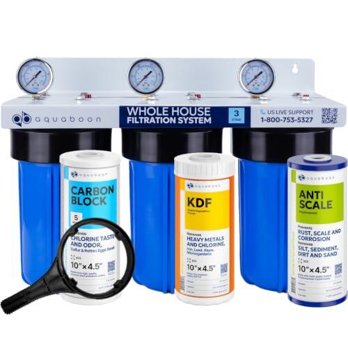 Aquaboon Sistema de filtración de agua de 3 etapas para toda la casa con sedimento reductor de incrustaciones de 5 micras, 10 x 4.5, reducción de metales pesados KDF y cloro de carbono, purificación