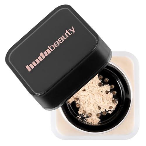 HUDA BEAUTY Original | Mini Baby Bake | Loose Baking & Setting Powder | Polvos sueltos formato de viaje | 6 gramos (Travel Size) | by BELLA (POUND CAKE (Tamaño de viaje), 6 g (Paquete de 1))