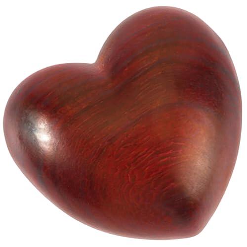 El Corazón de Madera: Un Gesto de Cercanía Portátil
