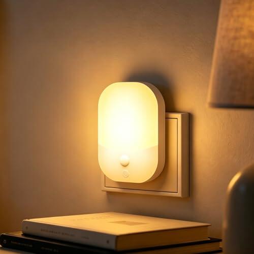 1 Piezas Luz Nocturnas infantil con Enchufe, Sensor de Luz Inteligente Crepuscular, 5 Brillos Regulables, 3 Modos, Blanca Cálida Lámpara Noche para Habitación Bebé, Escalera, Cocina, 0,3W, 3000K
