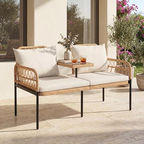GIANTEX Banco de 2 Plazas de Ratán, Sillón Doble Exterior con Mesita de Vidrio Templado, Marco Metálico y Cojines con Fundas Extraíbles, Sofá Cómodo para Jardín, Patio y Terraza, 137 x 64,5 x 84 cm