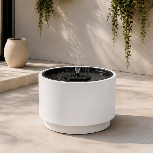 Transforma tu jardín en un oasis de tranquilidad con esta fuente solar exterior