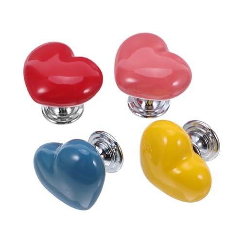 Renueva tu baño con estilo: Botones de inodoro en forma de corazón